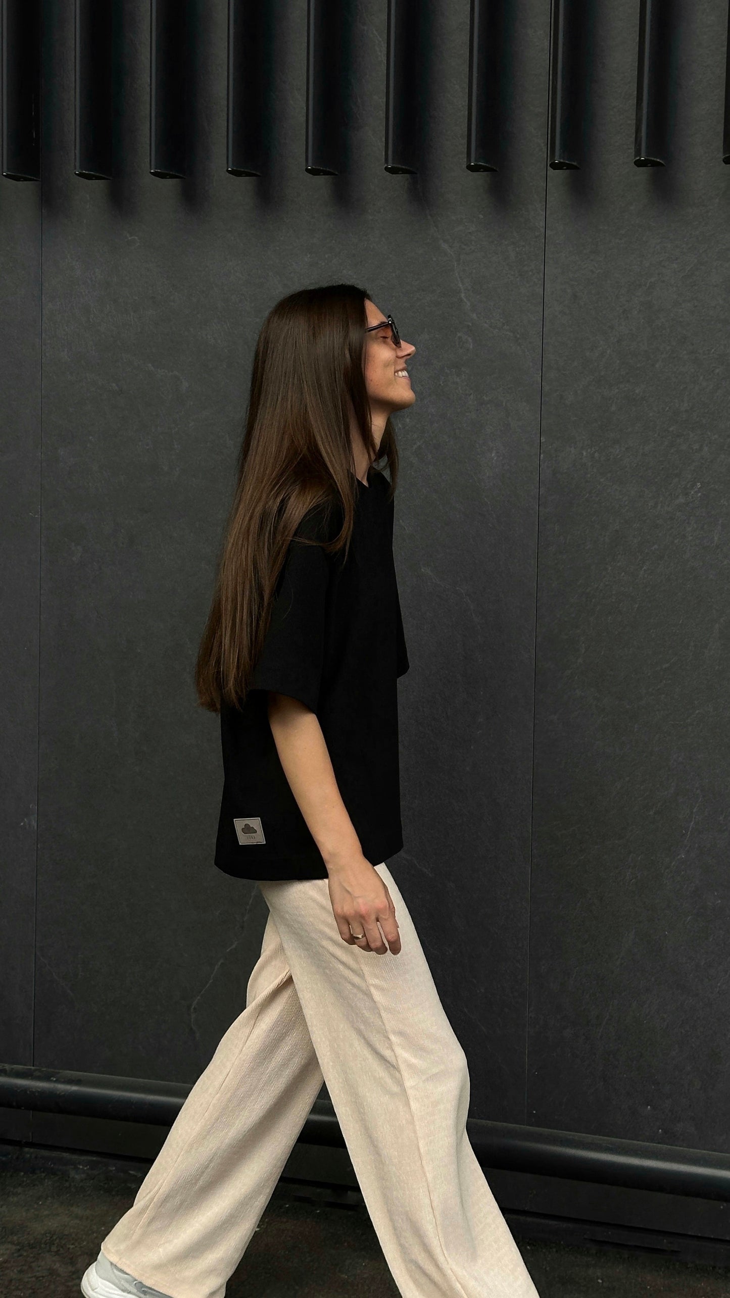 Tvarūs unisex marškinėliai trumpomis rankovėmis iš standžios medvilnės | Dūna