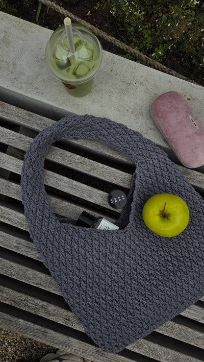 Maža rankomis nerta rankinė | Dūna