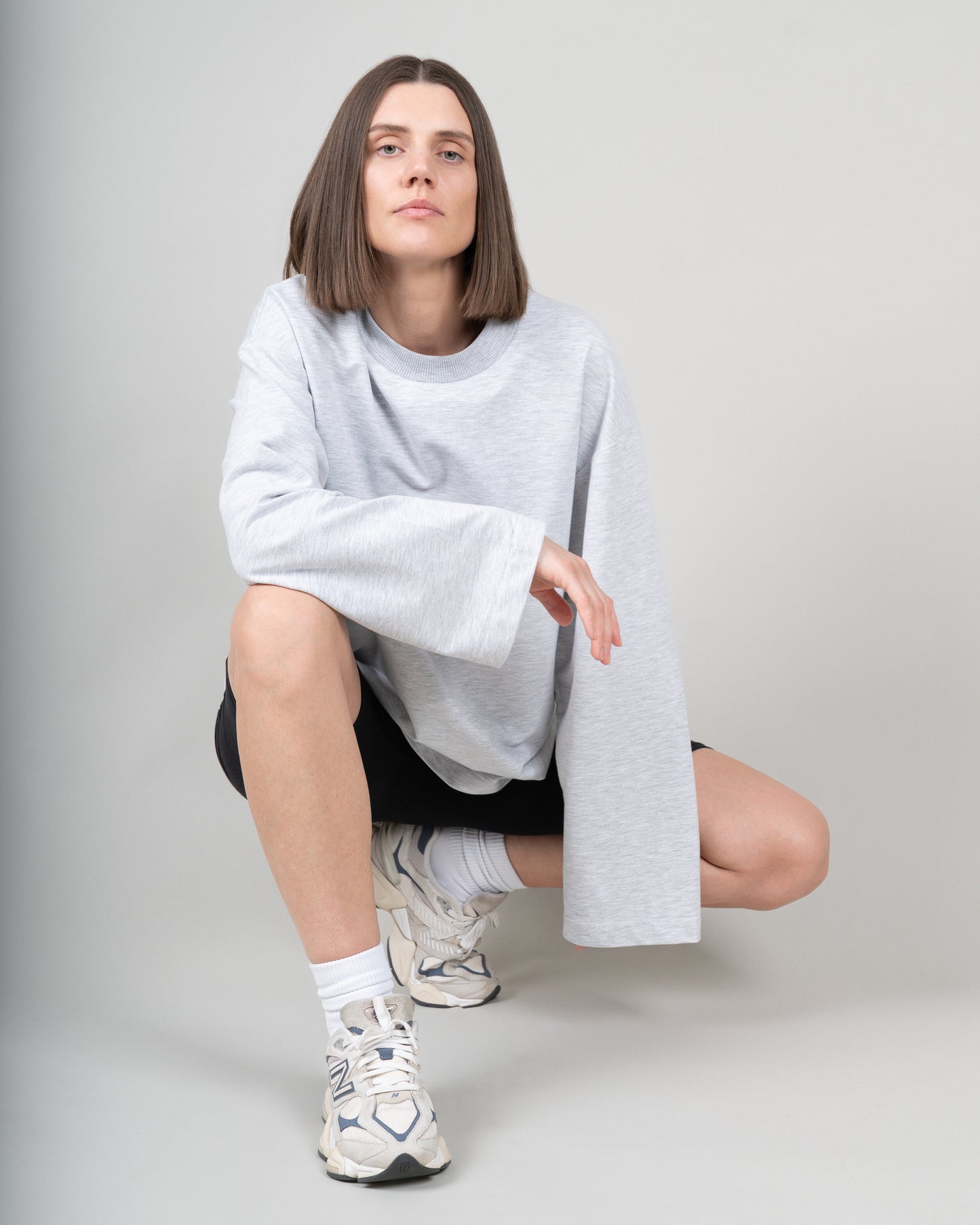 Unisex marškinėliai ilgomis rankovėmis iš standžios medvilnės