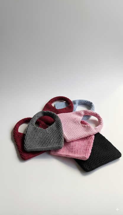 Maža rankomis nerta rankinė | Dūna