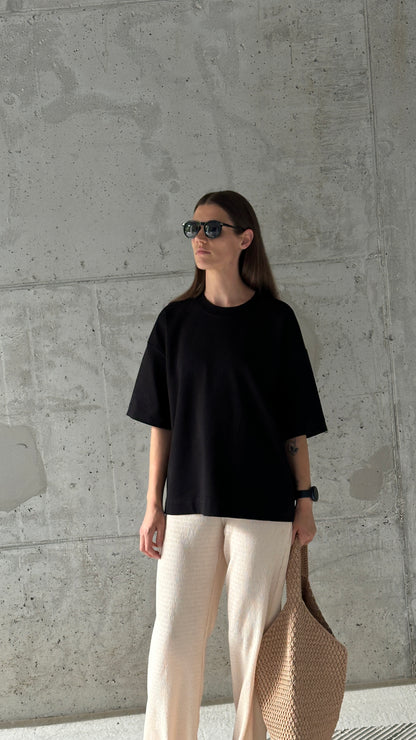 2 (Juodų ir Baltų) Unisex Oversize Marškinėlių Rinkinys